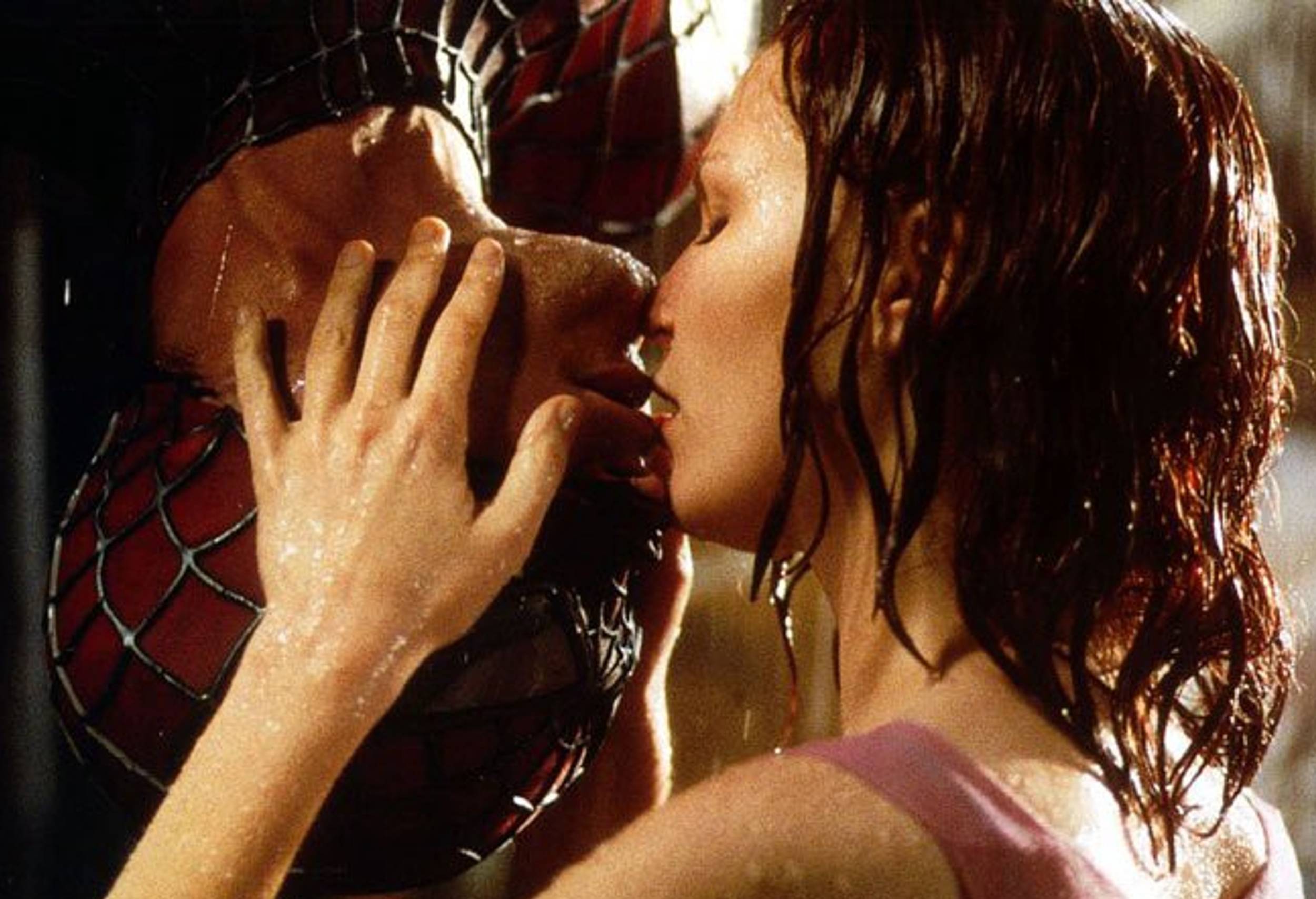 Spider-Man besos en películas de Marvel